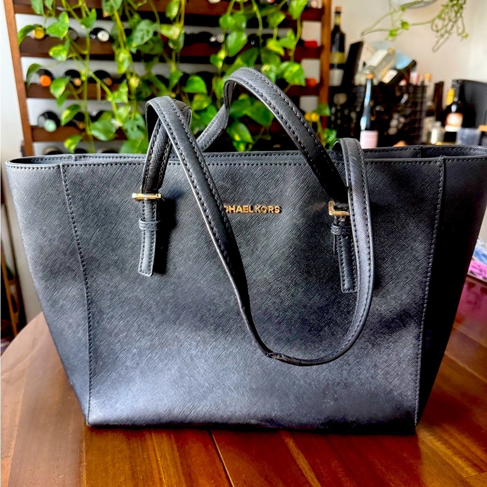 Michael Kors Saffiano Black Shoulder Bag